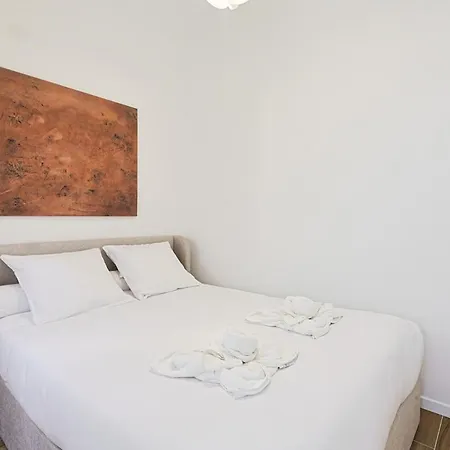 Spacieux & Lumineux Garibaldi Апартаменты