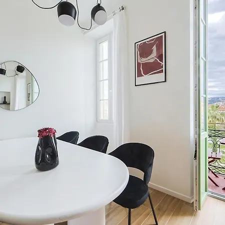 Spacieux & Lumineux Garibaldi דירה