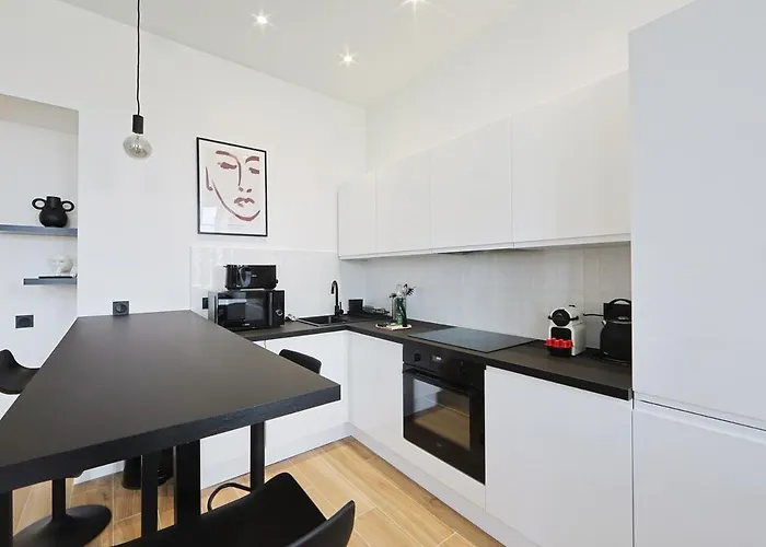 Spacieux & Lumineux Garibaldi דירה ניס