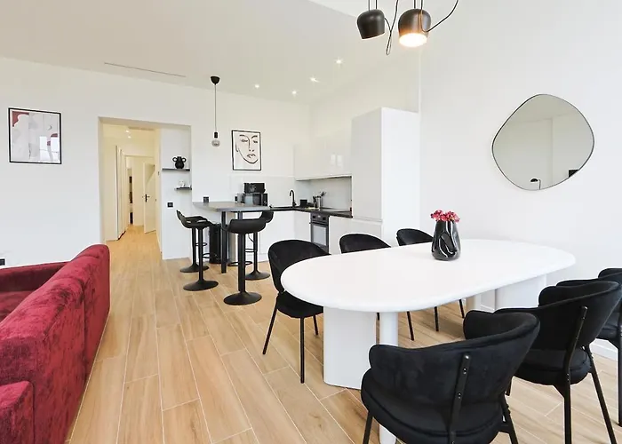 Spacieux & Lumineux Garibaldi דירה ניס