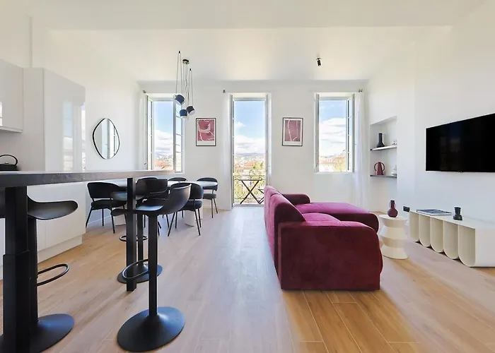 Spacieux & Lumineux Garibaldi דירה