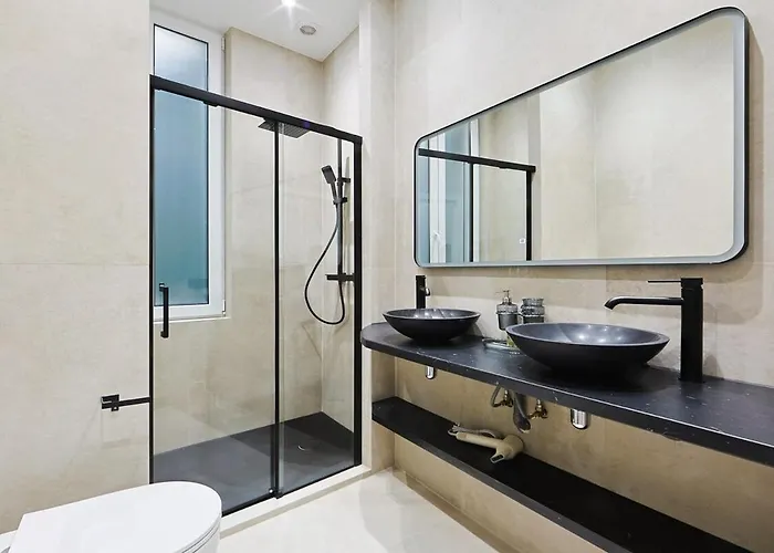 Spacieux & Lumineux Garibaldi דירה ניס